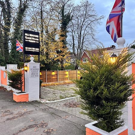 All Seasons Gatwick Guest House & Parking ฮอร์เลย์ ภายนอก รูปภาพ